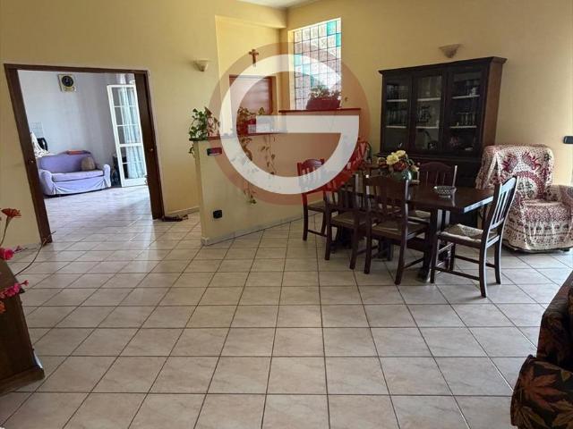 Villa Indipendente in vendita a Polistena, Reggio Calabria