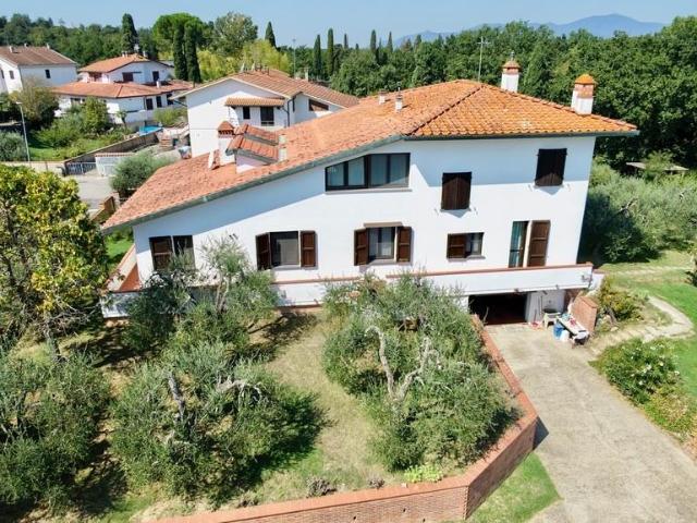 Villa Indipendente in vendita a Montecastello, Pontedera