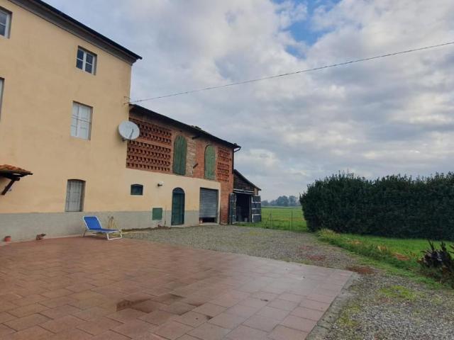 Villa Indipendente in vendita a Porcari, Toscana