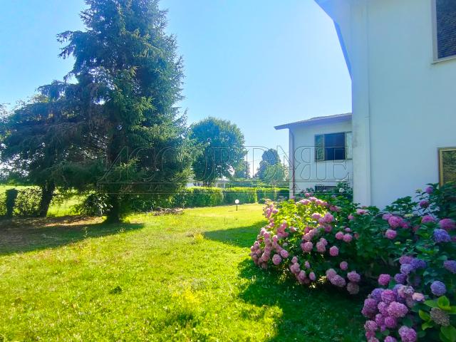 Villa Indipendente in vendita a Rubano, Veneto