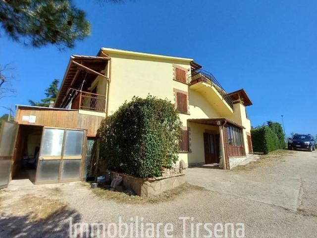 Villa Indipendente in vendita a San Venanzo, Umbria