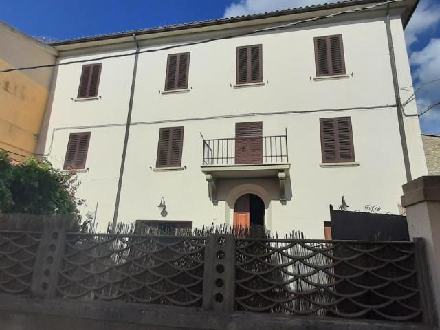 Villa Indipendente in vendita a Santa Luce, Toscana