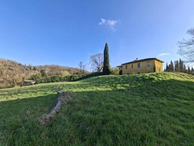 Villa Indipendente in vendita a Bucine, Toscana