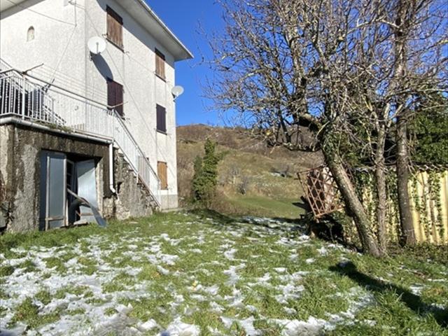 Villa Indipendente in vendita a Varese Ligure, Liguria