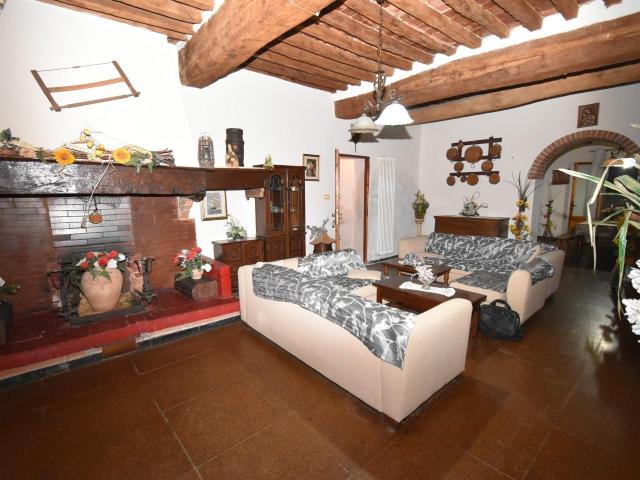 Villa Indipendente in vendita a Nodica, Vecchiano