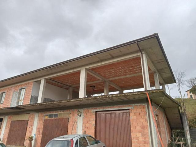 Villa Indipendente in vendita a Unione di comuni Montana Lunigiana, Fivizzano