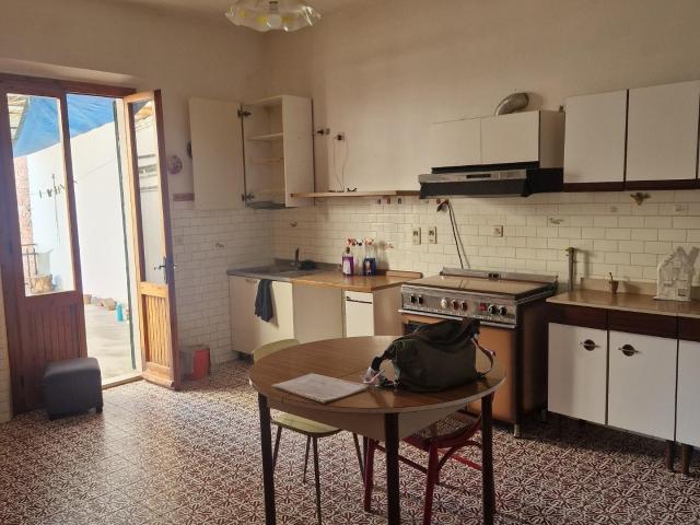 Villa Indipendente in vendita a Seano, Carmignano