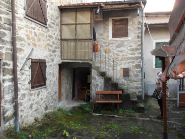 Villa Indipendente in vendita a Unione di comuni Montana Lunigiana, Codiponte