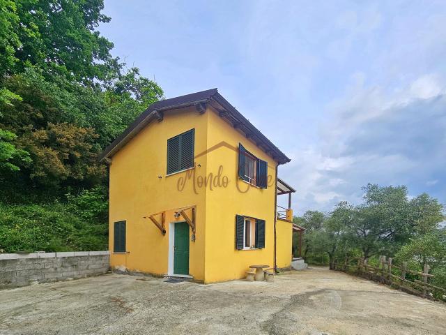Villa Indipendente in vendita a Vezzano Inferiore, Vezzano Ligure
