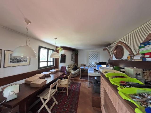 Villa Indipendente in vendita a Oltrera, Pontedera