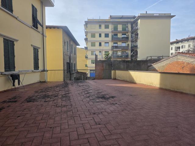 Villa Indipendente in vendita a Saione, Palazzo Del Pero