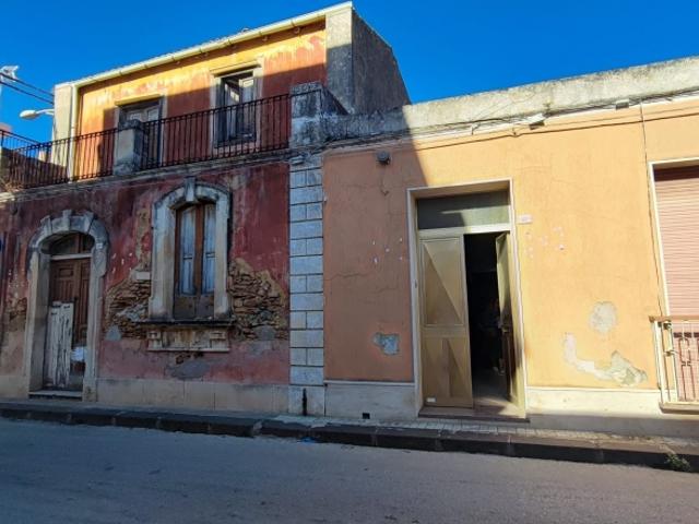 Villa Indipendente in vendita a Floridia, Sicilia