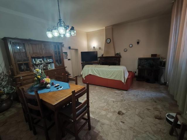 Villa Indipendente in vendita a Unione Comuni Garfagnana, Gallicano