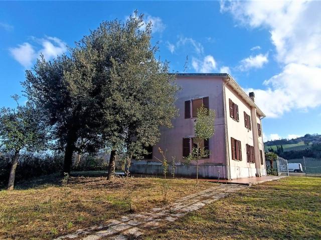 Villa Indipendente in vendita a Marche, Ascoli Piceno