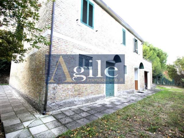 Villa Indipendente in vendita a Marche, Ascoli Piceno