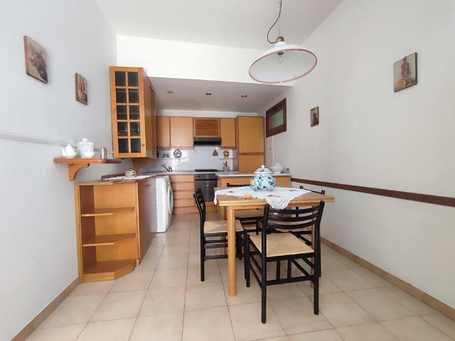 Villa Indipendente in vendita a L'Annunziata, Luni
