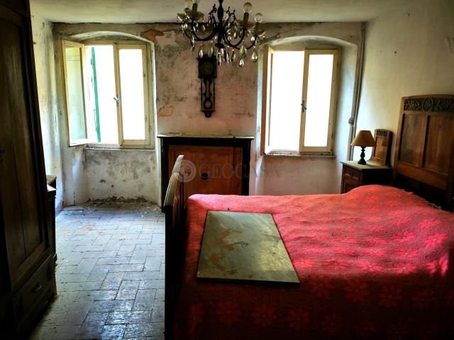 Villa Indipendente in vendita a Arcola, Liguria