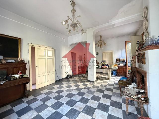 Villa Indipendente in vendita a Unione dei Comuni Circondario dell'Empolese Valdelsa, Empoli