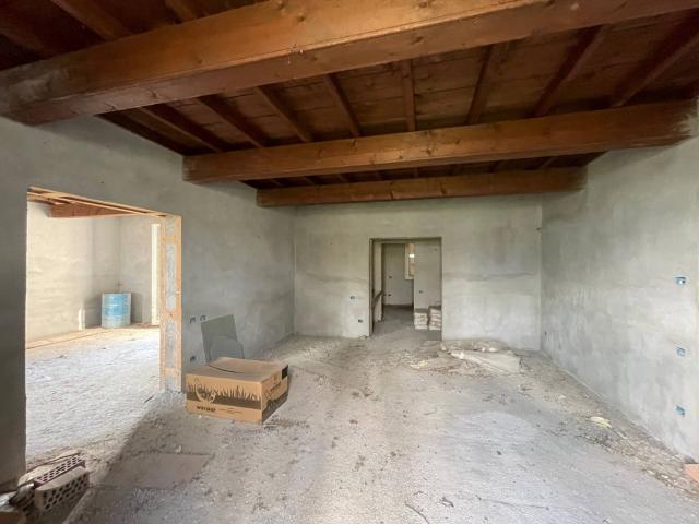 Villa Indipendente in vendita a Ferrara, Reggio Emilia