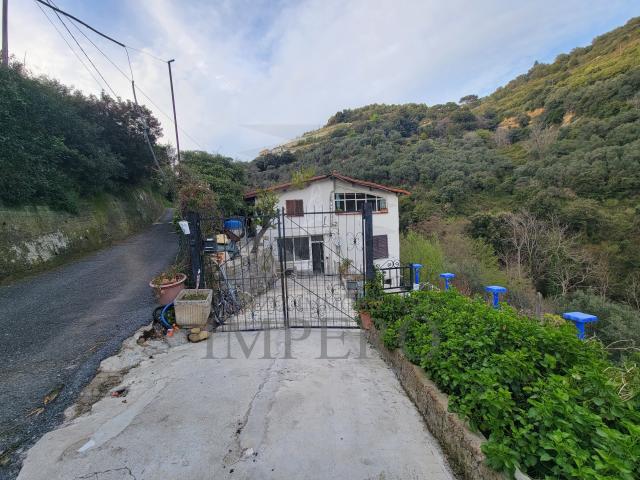 Villa Indipendente in vendita a Ventimiglia, Liguria