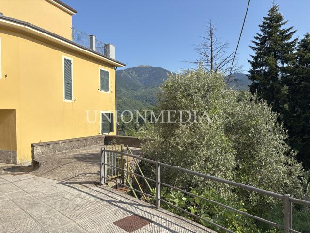 Villa Indipendente in vendita a Sesta Godano, Liguria