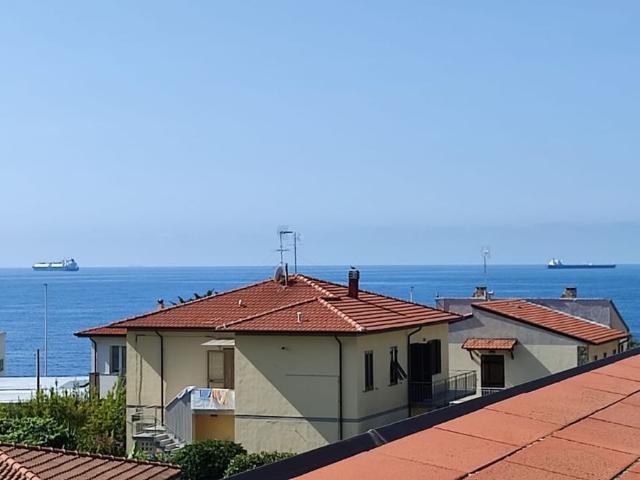 Villa Indipendente in affitto a Antignano, Livorno