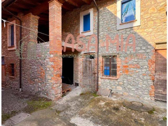 Villa Indipendente in vendita a Rivergaro, Reggio Emilia