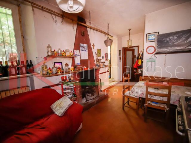 Villa Indipendente in vendita a Sambuy, Piemonte