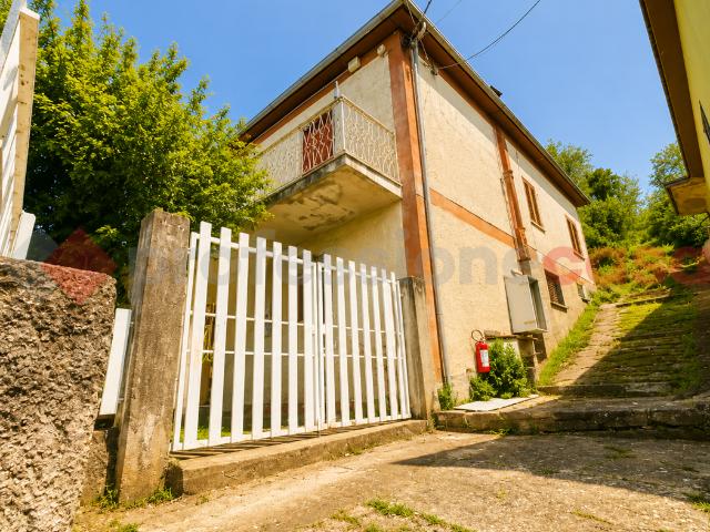 Villa Indipendente in vendita a Alatri, Lazio