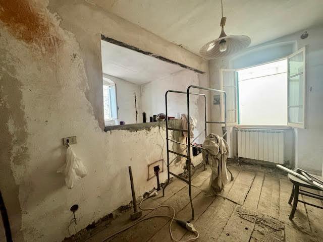 Villa Indipendente in vendita a Cerreta, Castelnuovo Magra