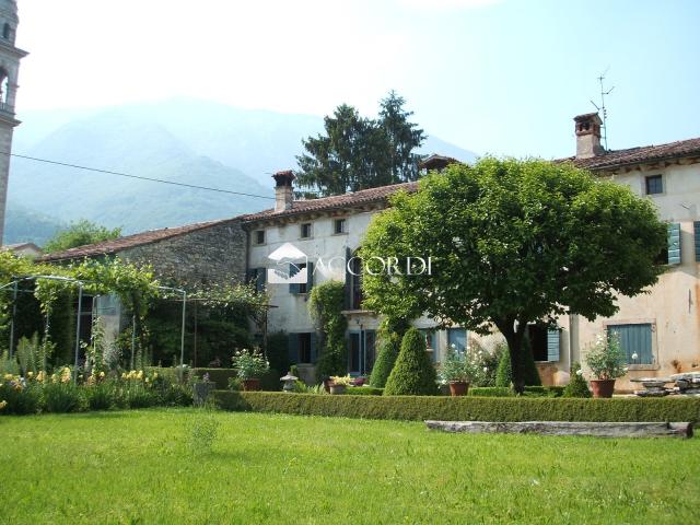 Villa Indipendente in vendita a Valmareno, Follina