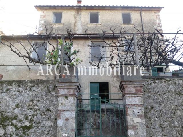 Villa Indipendente in vendita a Tonfano, Toscana