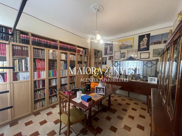 Villa Indipendente in vendita a Marina centro, Marche