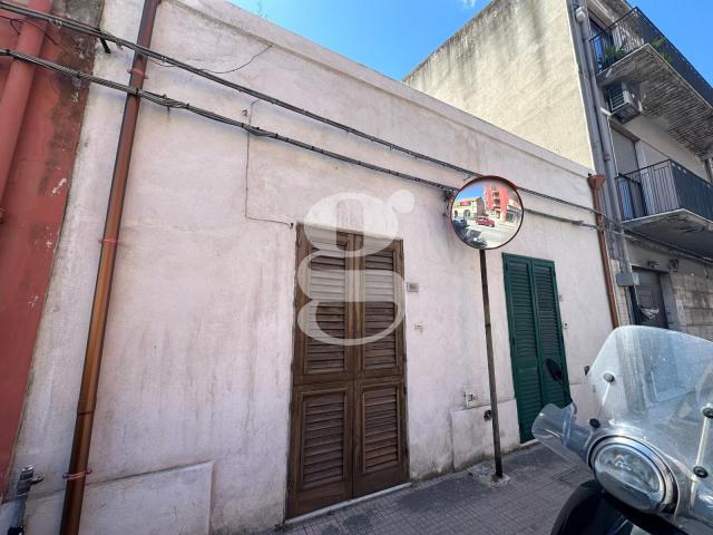 Villa Indipendente in vendita a San Filippo Del Mela, Sicilia
