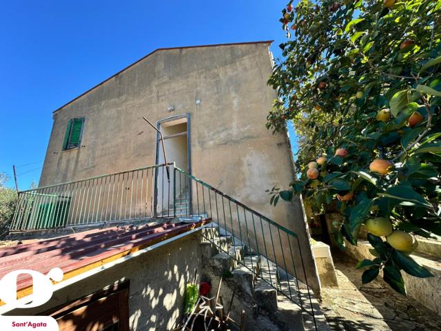 Villa Indipendente in vendita a Sant'agata Di Militello, Sicilia