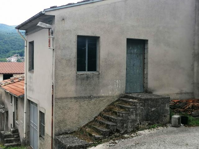 Villa Indipendente in vendita a Sessano Del Molise, Molise