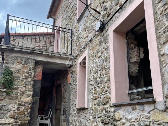 Villa Indipendente in vendita a Unione di comuni Montana Lunigiana, Bolano