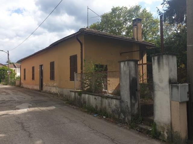 Villa Indipendente in vendita a Terni, Umbria