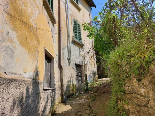 Villa Indipendente in vendita a Unione Comuni Garfagnana, Gallicano