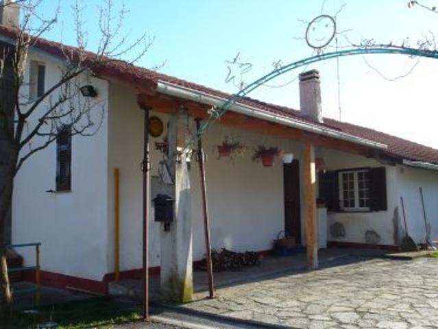Villa Indipendente in vendita a Giusvalla, Liguria