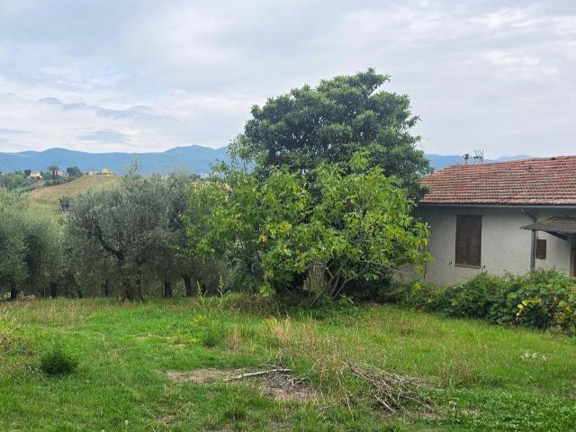 Villa Indipendente in vendita a Terni, Umbria