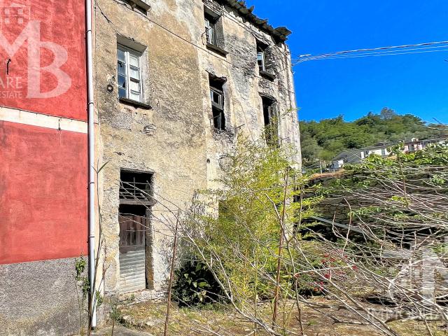 Villa Indipendente in vendita a Avegno