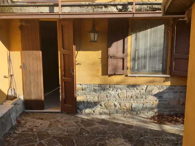 Villa Indipendente in vendita a Varsi, Parma