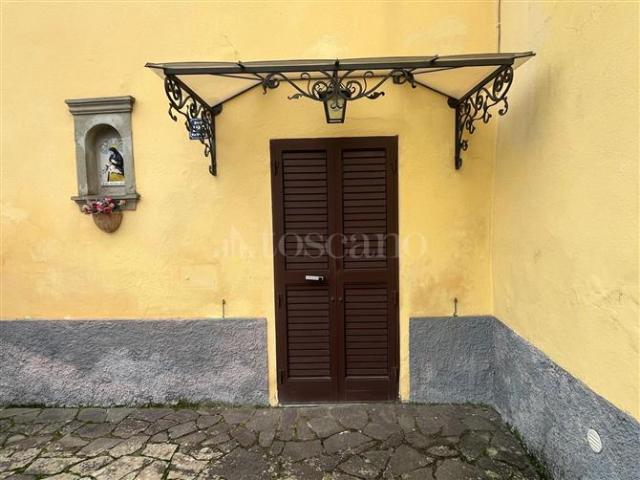 Villa Indipendente in vendita a Sant'Ippolito, Vernio