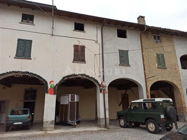 Villa Indipendente in vendita a Monguzzo, Lombardia