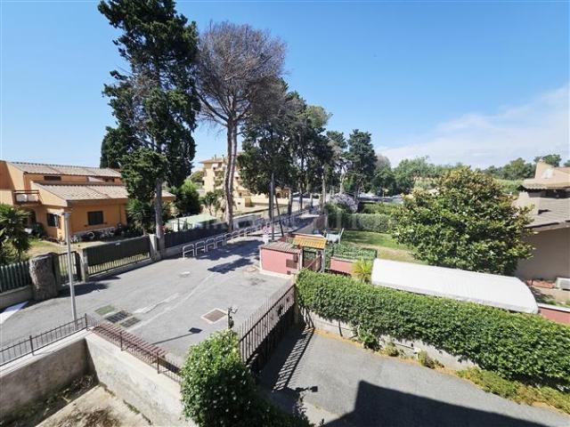 Villa Indipendente in vendita a Borgo Falconieri, Roma Capitale