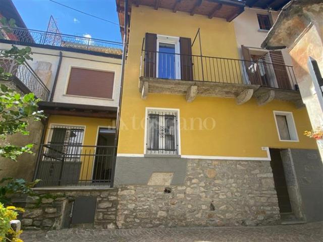 Villa Indipendente in vendita a Comunità Montana del Piambello, Marzio