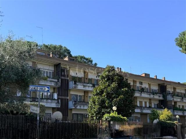 Villa Indipendente in vendita a Mostacciano, Roma Capitale
