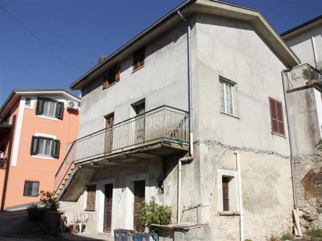 Villa Indipendente in vendita a Sant'elia Fiumerapido, Lazio