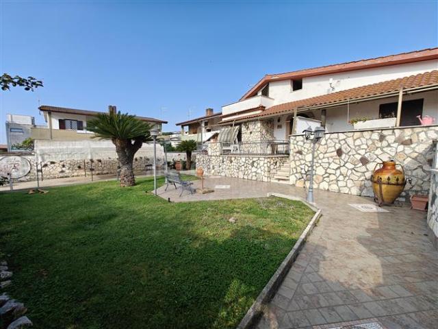 Villa Indipendente in vendita a Roma Capitale, Lazio
